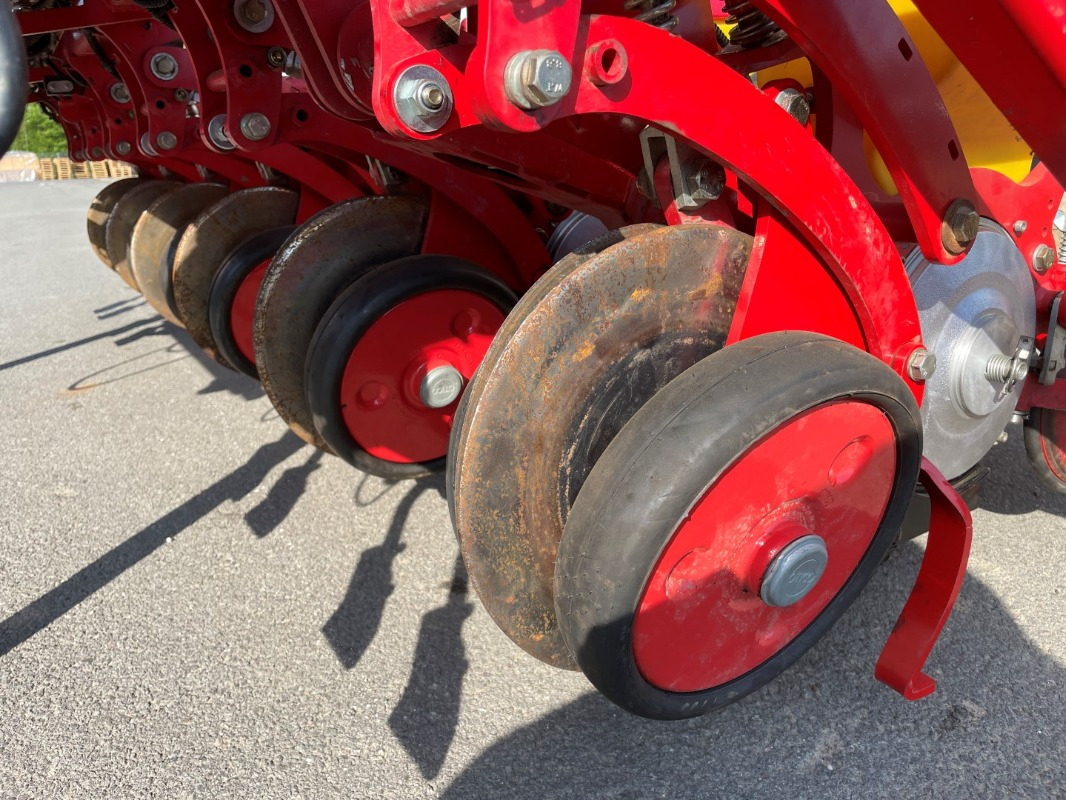 Grimme MATRIX 1200 - Semoir: photos 4 Grimme MATRIX 1200 - Semoir: photos 4