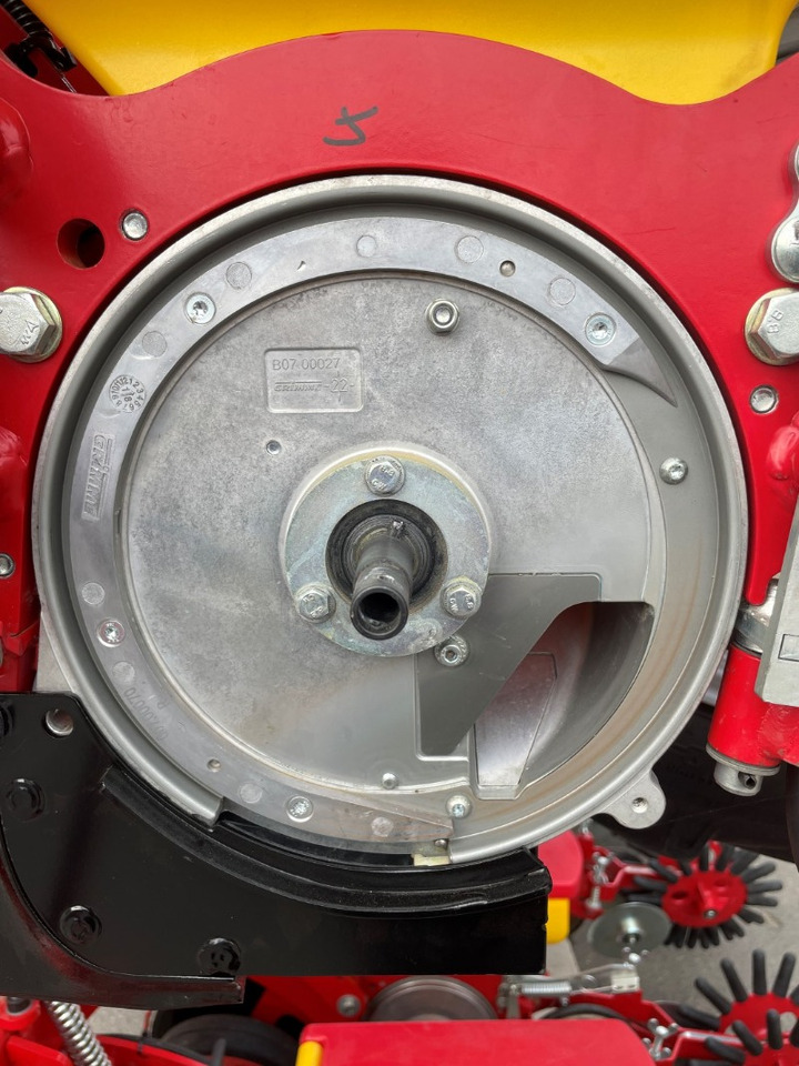 Grimme MATRIX 1800 - Semoir: photos 5 Grimme MATRIX 1800 - Semoir: photos 5