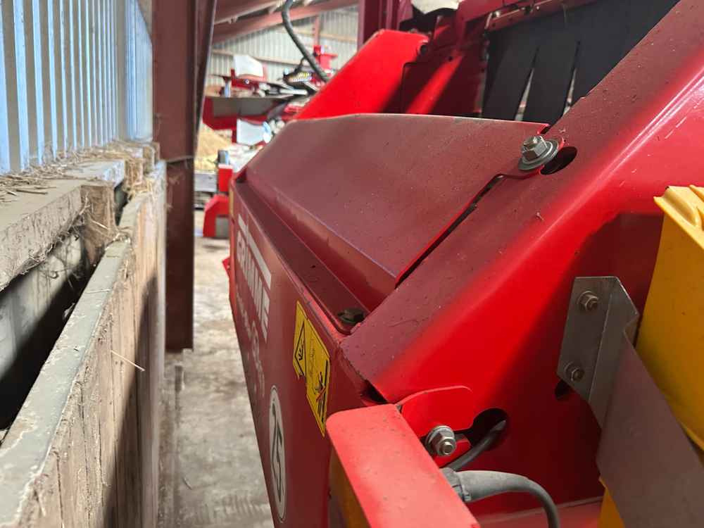 Grimme CS-150 RotaPower - Arracheuse de pommes de terre: photos 5 Grimme CS-150 RotaPower - Arracheuse de pommes de terre: photos 5
