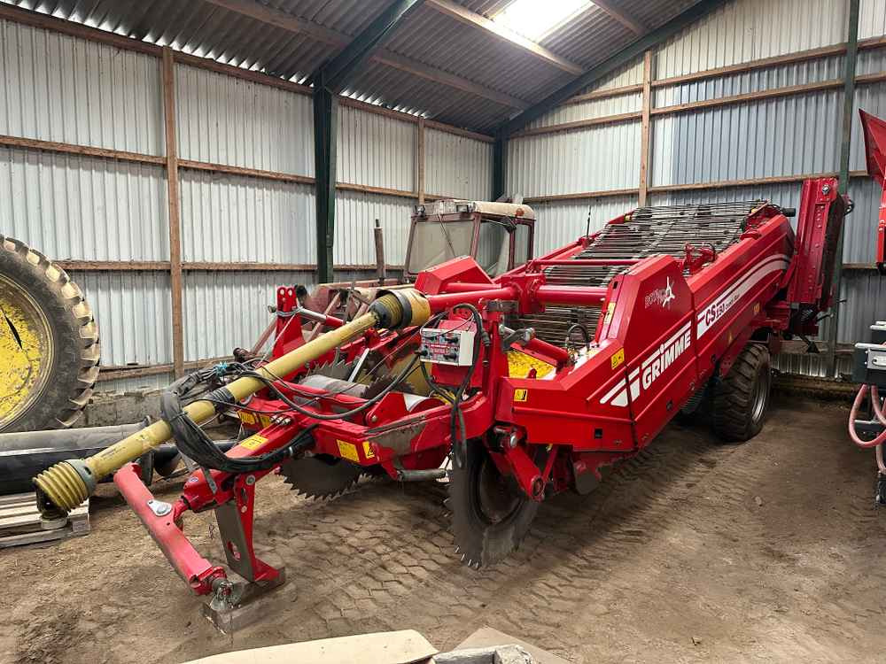 Grimme CS-150 RotaPower XL - Arracheuse de pommes de terre: photos 1 Grimme CS-150 RotaPower XL - Arracheuse de pommes de terre: photos 1