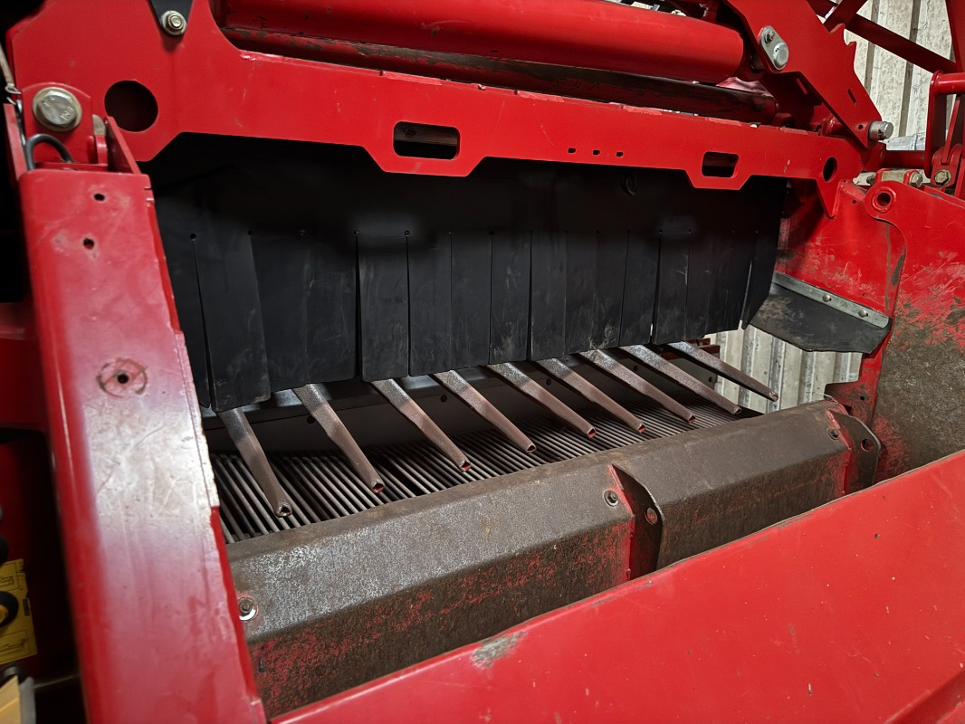 Grimme CS 170 RotaPower - Arracheuse de pommes de terre: photos 4 Grimme CS 170 RotaPower - Arracheuse de pommes de terre: photos 4