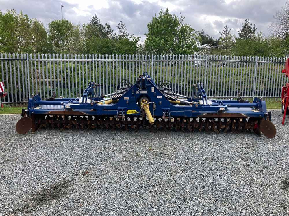 GEORGE MOATE George moate,Triple Bed/6 Row Tilla/Rotovator 5 4M HD54 - Matériel de récolte: photos 2 GEORGE MOATE George moate,Triple Bed/6 Row Tilla/Rotovator 5 4M HD54 - Matériel de récolte: photos 2