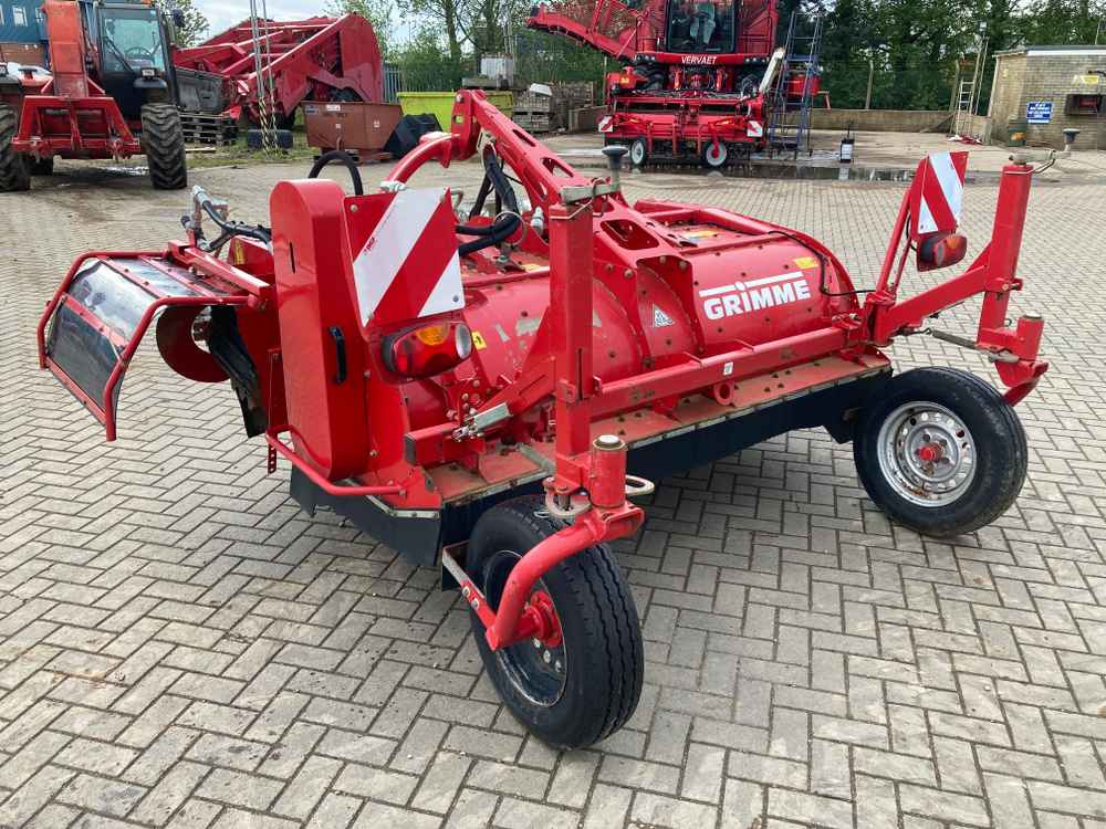 Grimme Grimme HT 210 Front Mounted Self-Propelled Topper - Matériel de récolte: photos 1 Grimme Grimme HT 210 Front Mounted Self-Propelled Topper - Matériel de récolte: photos 1