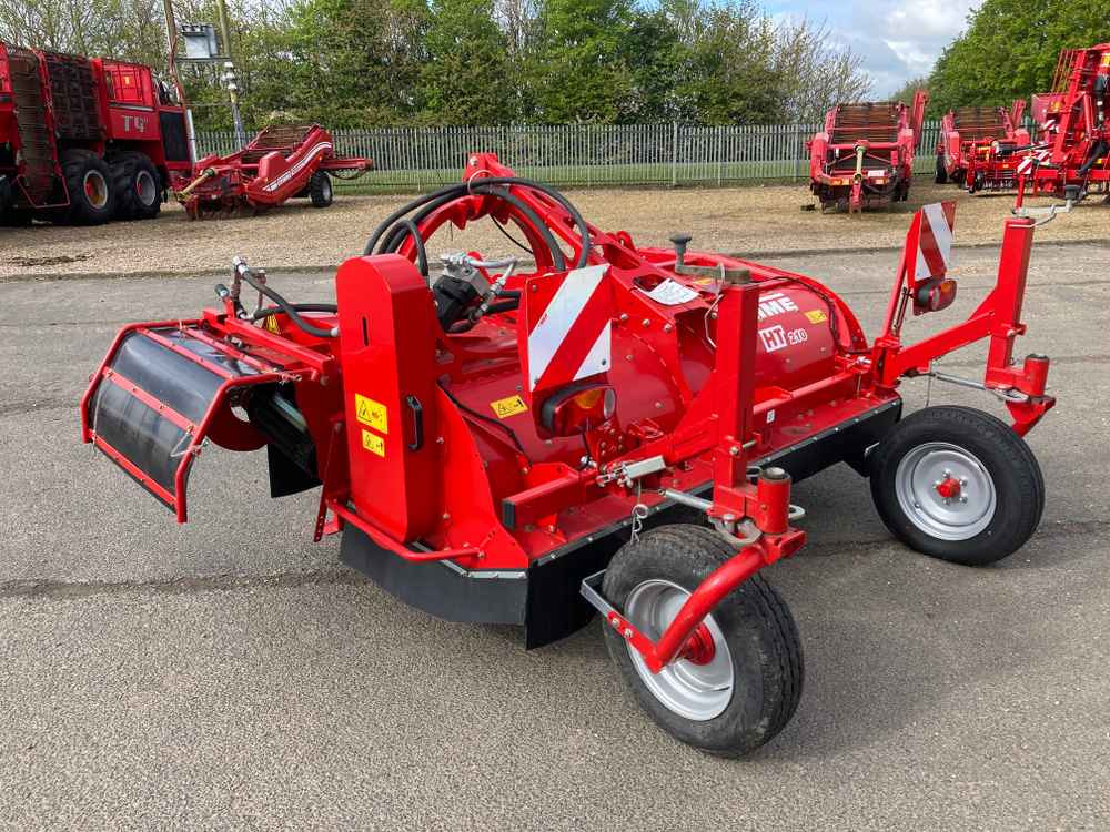 Grimme Grimme HT 210 Front Mounted Self-Propelled Topper - Matériel de récolte: photos 1 Grimme Grimme HT 210 Front Mounted Self-Propelled Topper - Matériel de récolte: photos 1