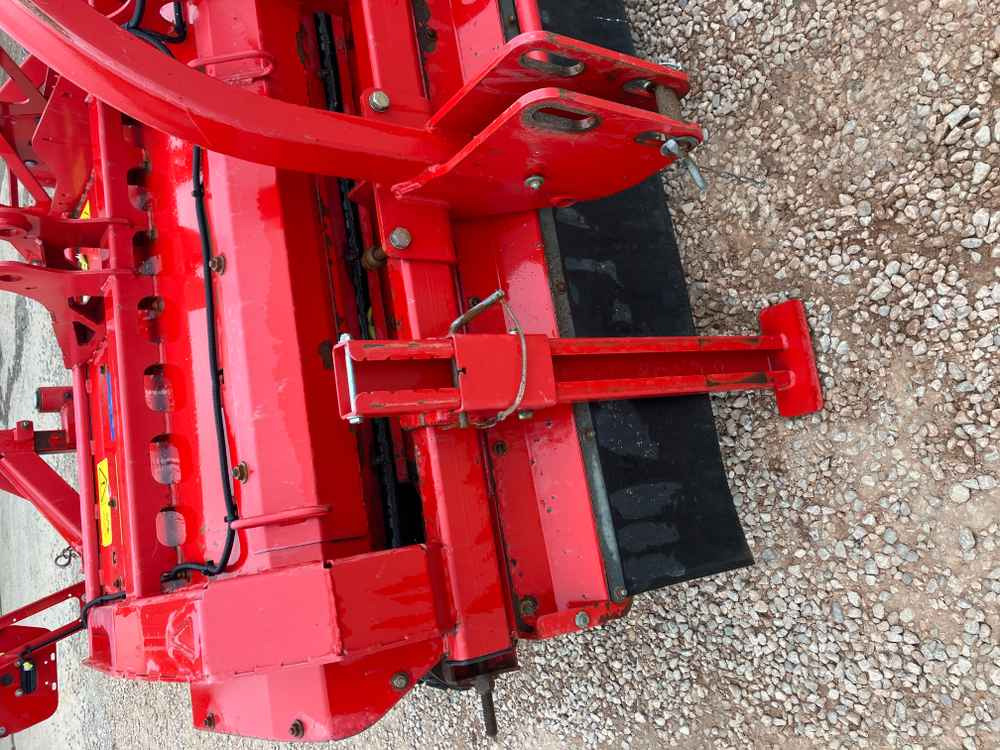 Grimme Grimme HT 210 Front Mounted Self-Propelled Topper - Matériel de récolte: photos 4 Grimme Grimme HT 210 Front Mounted Self-Propelled Topper - Matériel de récolte: photos 4