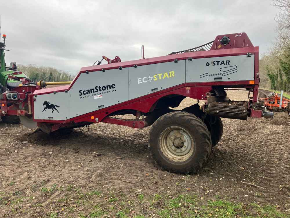 Scanstone Scanstone Ecostar De-Stoner - Arracheuse de pommes de terre: photos 2 Scanstone Scanstone Ecostar De-Stoner - Arracheuse de pommes de terre: photos 2