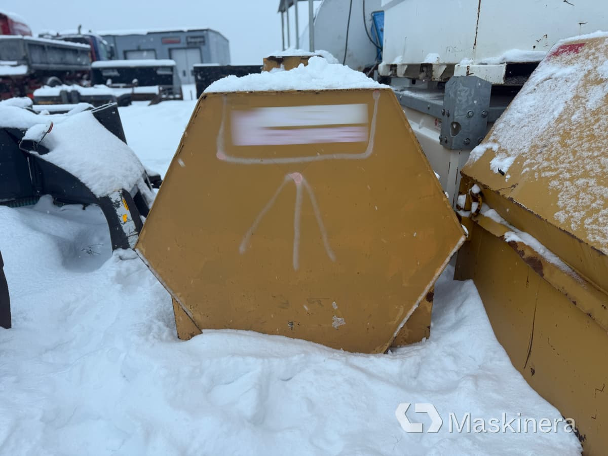 Färmartanken 31 A/Y Bränsletank Färmartanken 3000 liter - Cuve de stockage: photos 5 Färmartanken 31 A/Y Bränsletank Färmartanken 3000 liter - Cuve de stockage: photos 5