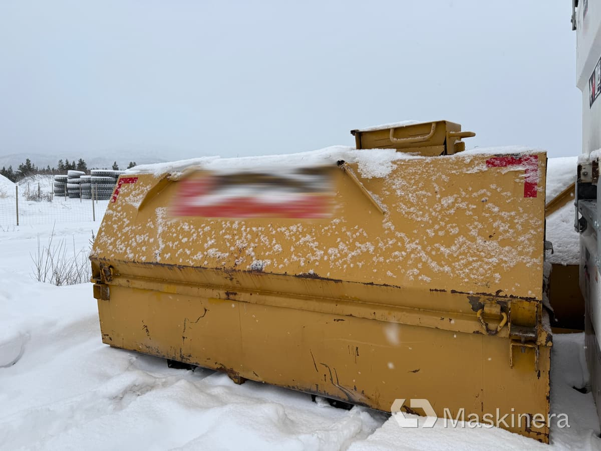 Färmartanken 3kbm Bränsletank Färmartanken 3000 liter - Cuve de stockage: photos 1 Färmartanken 3kbm Bränsletank Färmartanken 3000 liter - Cuve de stockage: photos 1