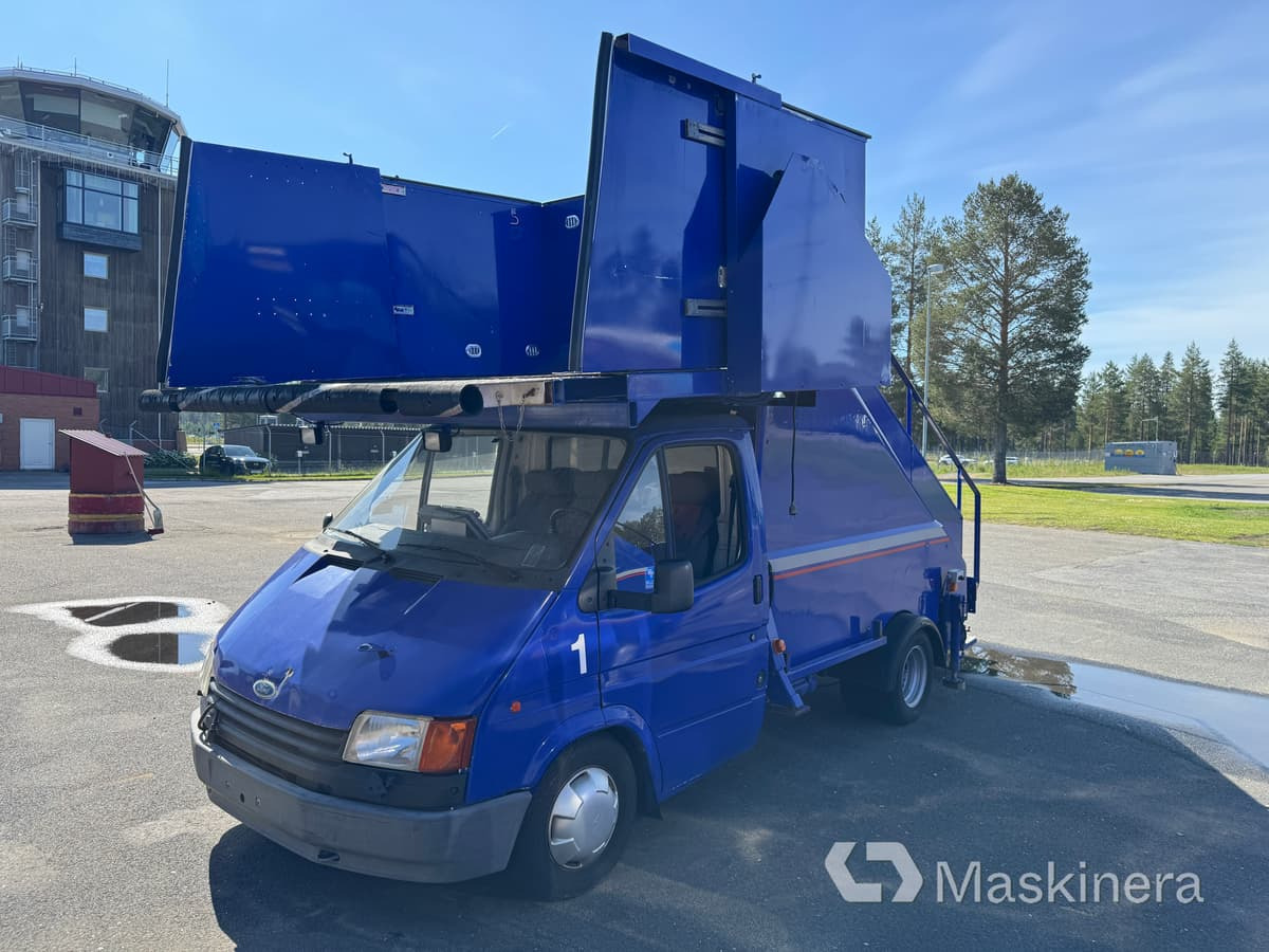 Ford Transit TFGBHL 130 Trappbil Ford Transit TFGBHL - Fourgon utilitaire: photos 1 Ford Transit TFGBHL 130 Trappbil Ford Transit TFGBHL - Fourgon utilitaire: photos 1