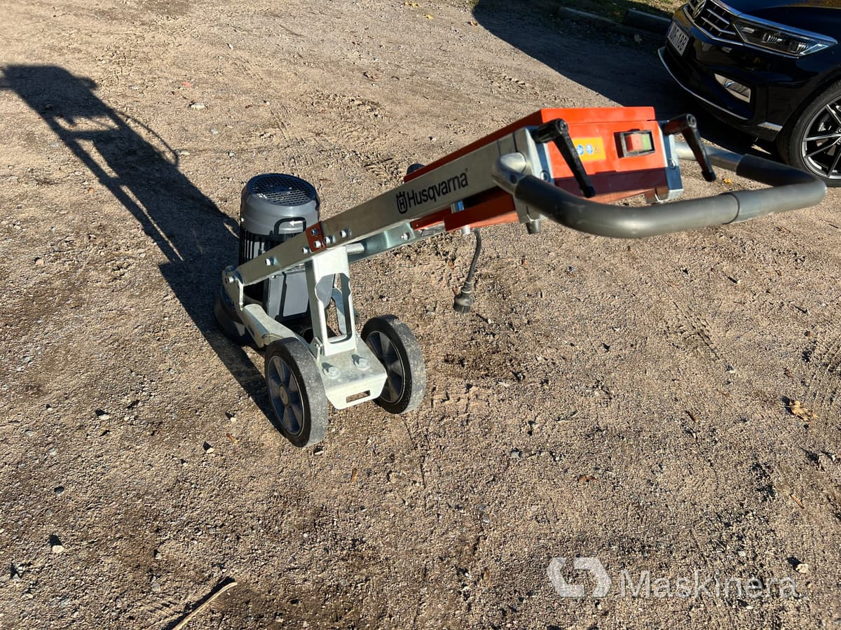 Golvslipmaskin Husqvarna PG 280 S - Matériel de chantier: photos 3 Golvslipmaskin Husqvarna PG 280 S - Matériel de chantier: photos 3