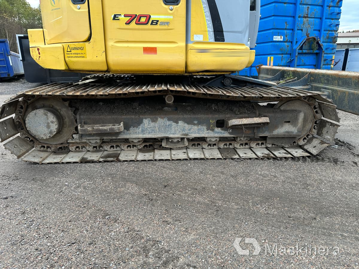 Pelle sur chenille Grävmaskin New Holland Kobelco E70BSR-2: photos 11