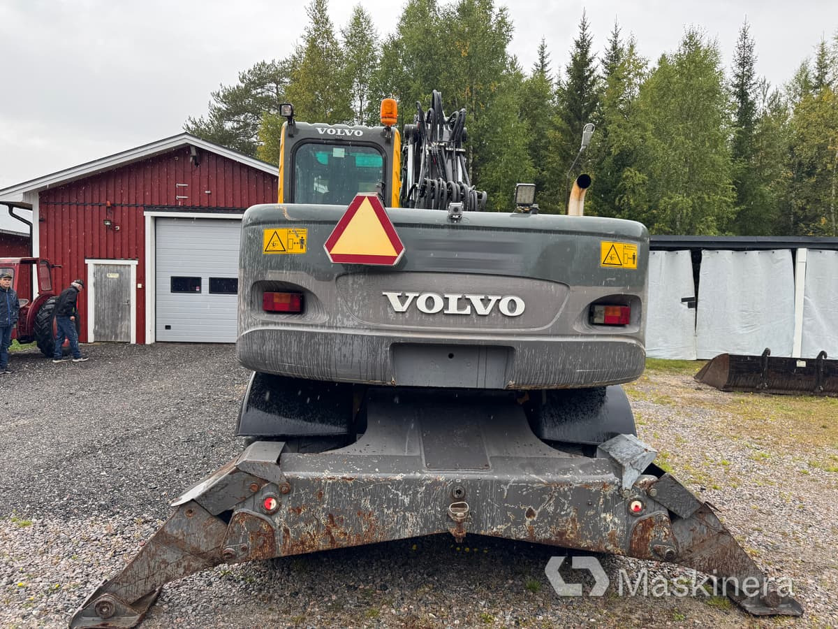 Hjulgrävare Volvo EW160B med tillbehör - Pelle sur chenille: photos 4 Hjulgrävare Volvo EW160B med tillbehör - Pelle sur chenille: photos 4