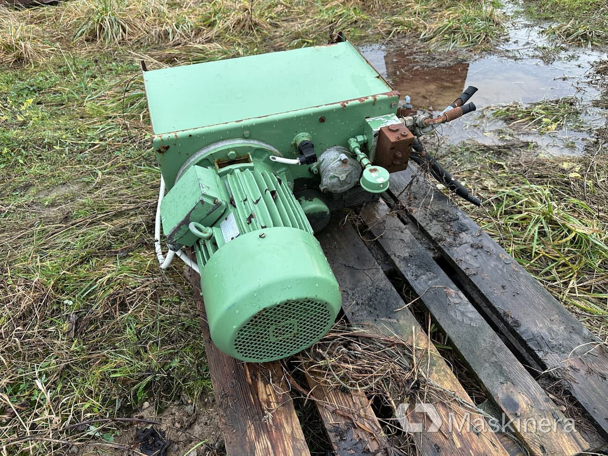 Hydraulpump BEVI SKG 132 S-4 - Pompe hydraulique pour Machine agricole: photos 2 Hydraulpump BEVI SKG 132 S-4 - Pompe hydraulique pour Machine agricole: photos 2