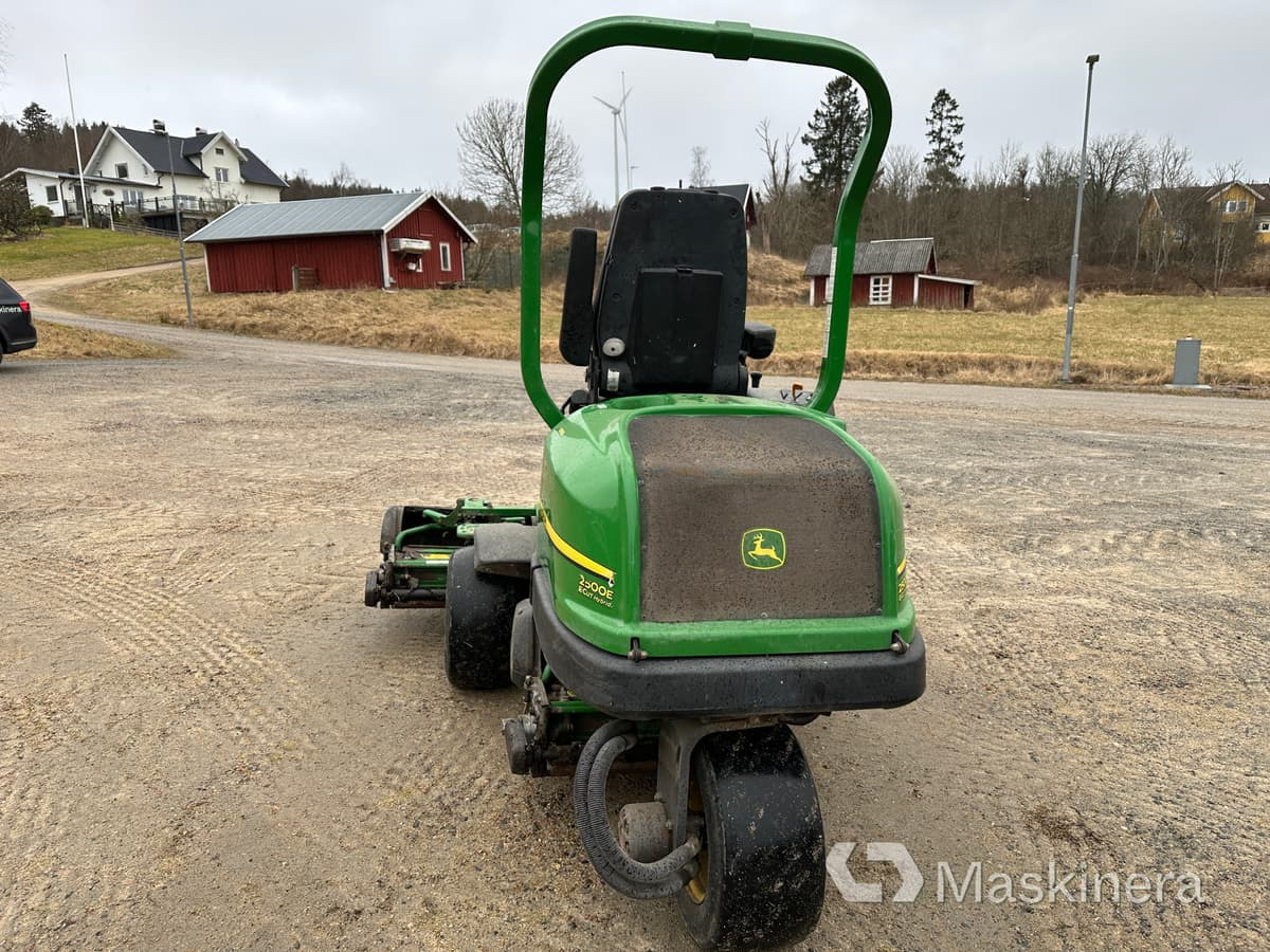 John Deere 2500E E-Cut Hybrid Greenklippare - Motofaucheuse: photos 5 John Deere 2500E E-Cut Hybrid Greenklippare - Motofaucheuse: photos 5