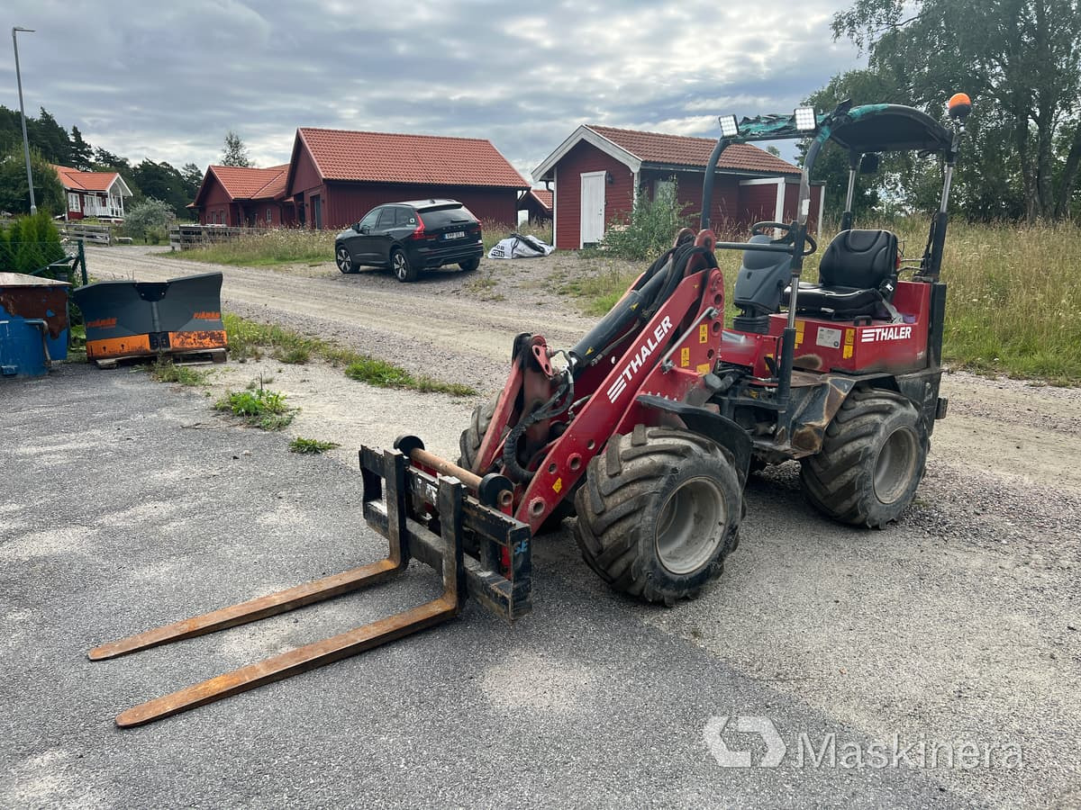 Kompaktlastare Thaler 2138/k - Valet de ferme: photos 1 Kompaktlastare Thaler 2138/k - Valet de ferme: photos 1