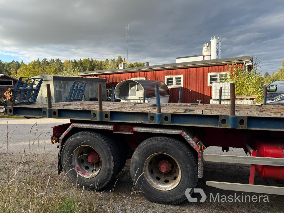Lastväxlare Scania R420 6X4 Tridem med maskinflak och grusflak - Camion ampliroll: photos 5 Lastväxlare Scania R420 6X4 Tridem med maskinflak och grusflak - Camion ampliroll: photos 5