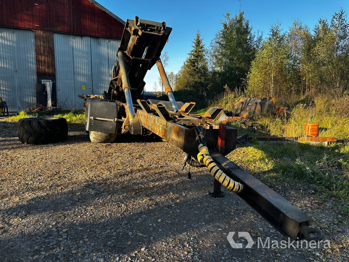 Livab kran Lastväxlarsläp Livab krok (Rep.Objekt) - Remorque ampliroll/ Multibenne: photos 1 Livab kran Lastväxlarsläp Livab krok (Rep.Objekt) - Remorque ampliroll/ Multibenne: photos 1