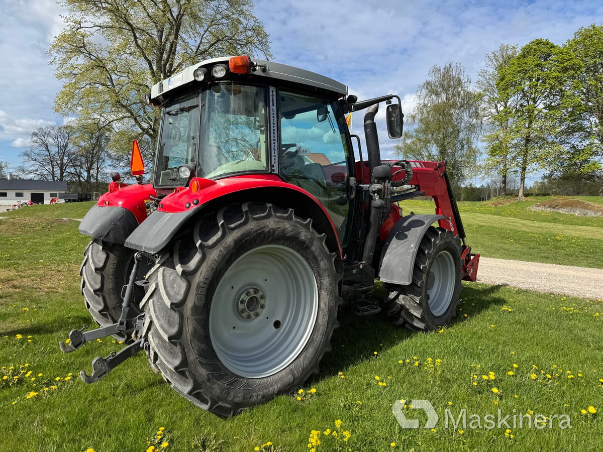 Massey Ferguson 5610 Traktor Massey Ferguson MF 5610 - Tracteur agricole: photos 5 Massey Ferguson 5610 Traktor Massey Ferguson MF 5610 - Tracteur agricole: photos 5