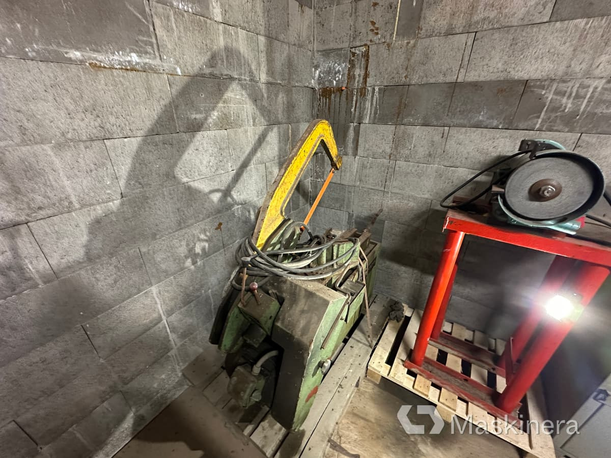 Metallsåg Behringer Super 215 PU4 - Machine à bois: photos 3 Metallsåg Behringer Super 215 PU4 - Machine à bois: photos 3