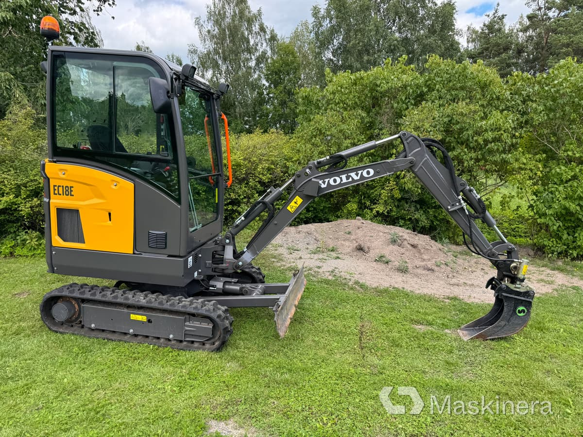 Minigrävare Volvo EC18R Minigrävare Volvo EC18E med trailer - Pelle sur chenille: photos 5 Minigrävare Volvo EC18R Minigrävare Volvo EC18E med trailer - Pelle sur chenille: photos 5
