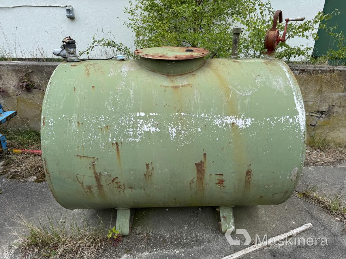 SCF Farmaraggregat Farmartank 1500 Liter - Citerne: photos 2 SCF Farmaraggregat Farmartank 1500 Liter - Citerne: photos 2