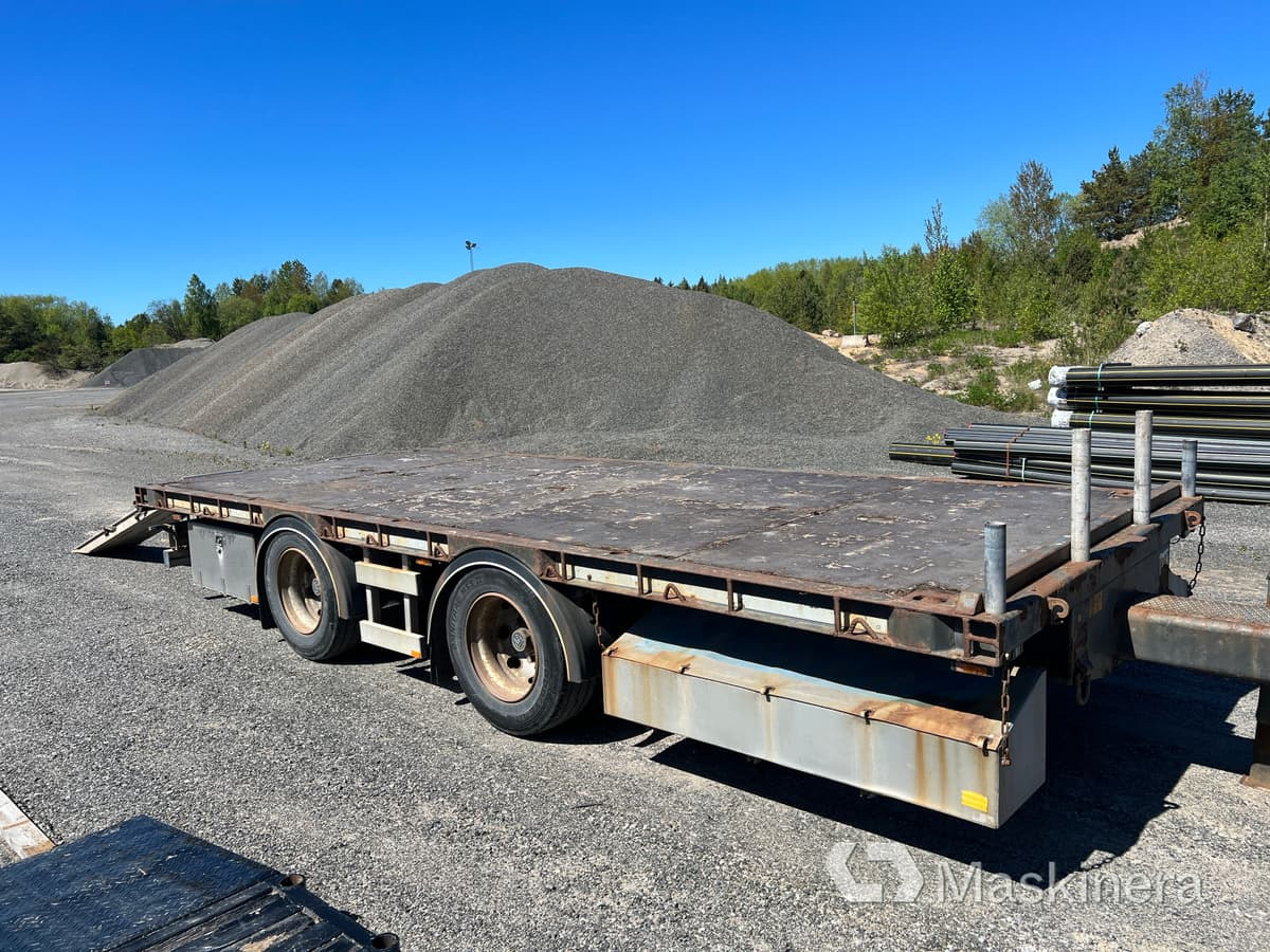 Släp Närko C2YP53G11 med ramper - Remorque porte-engin surbaissée: photos 5 Släp Närko C2YP53G11 med ramper - Remorque porte-engin surbaissée: photos 5