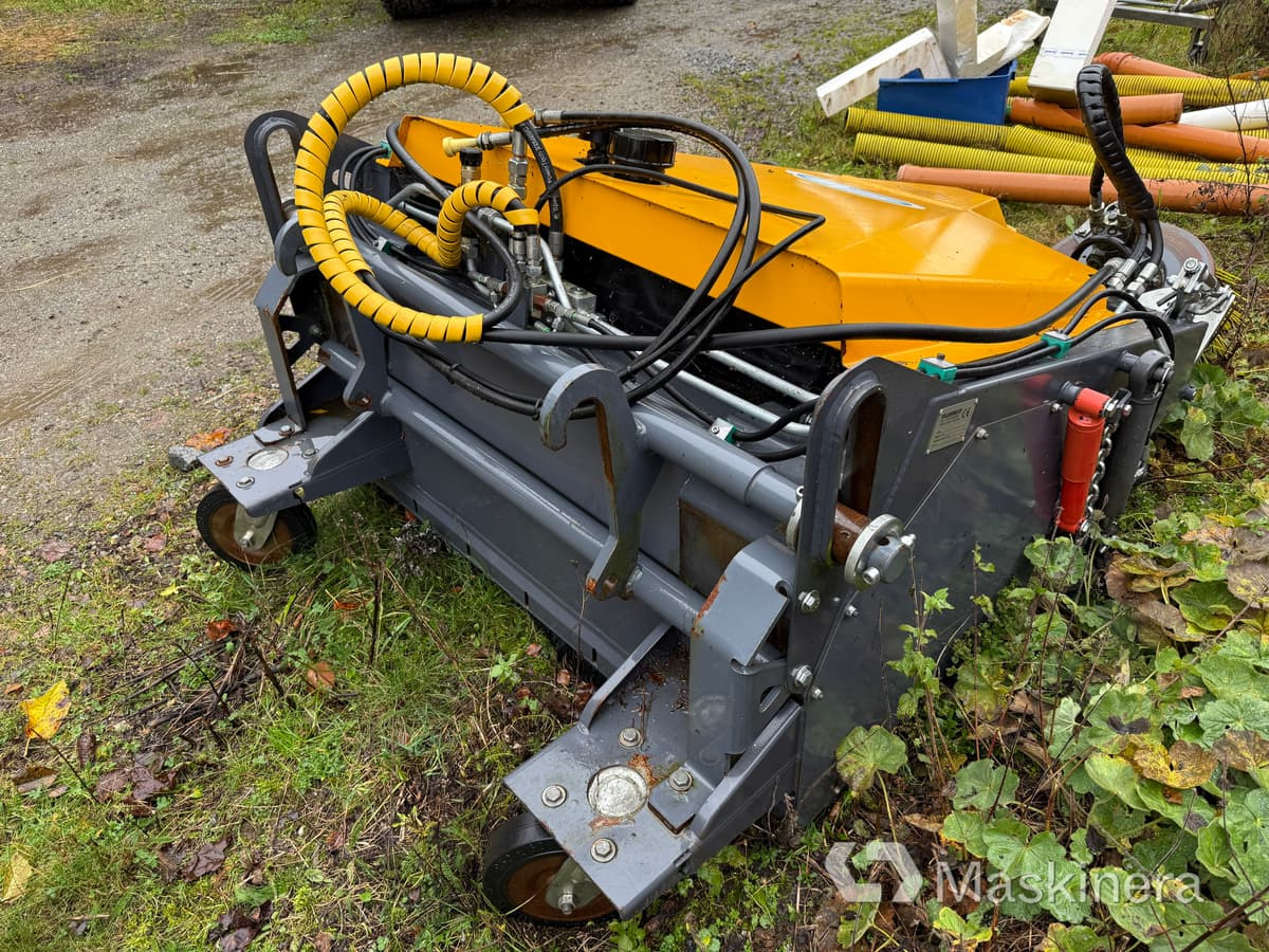 Sopskopa Wille Optim 205 - Balayeuse de voirie: photos 5 Sopskopa Wille Optim 205 - Balayeuse de voirie: photos 5