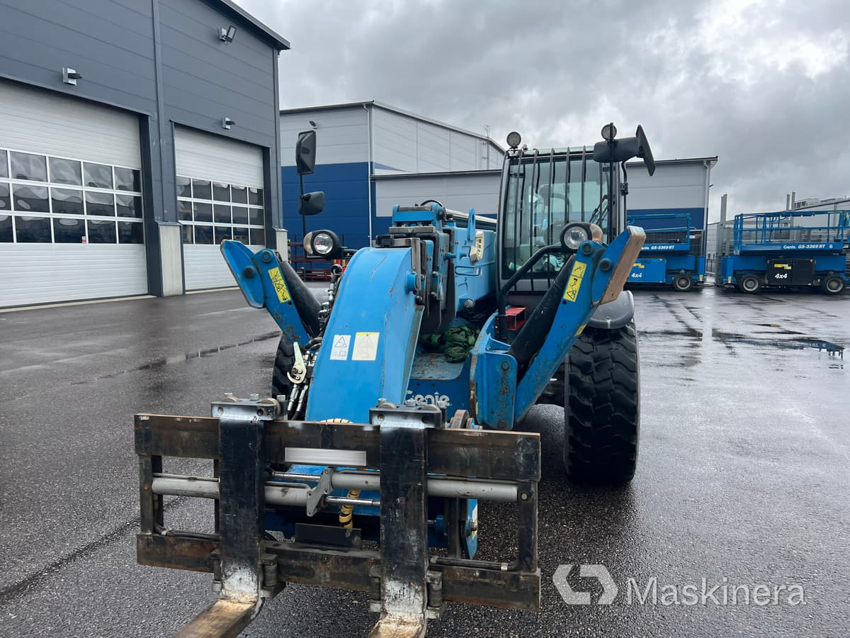 Teleskoplastare Genie GTH 4017SX med tillbehör - Chariot télescopique: photos 2 Teleskoplastare Genie GTH 4017SX med tillbehör - Chariot télescopique: photos 2