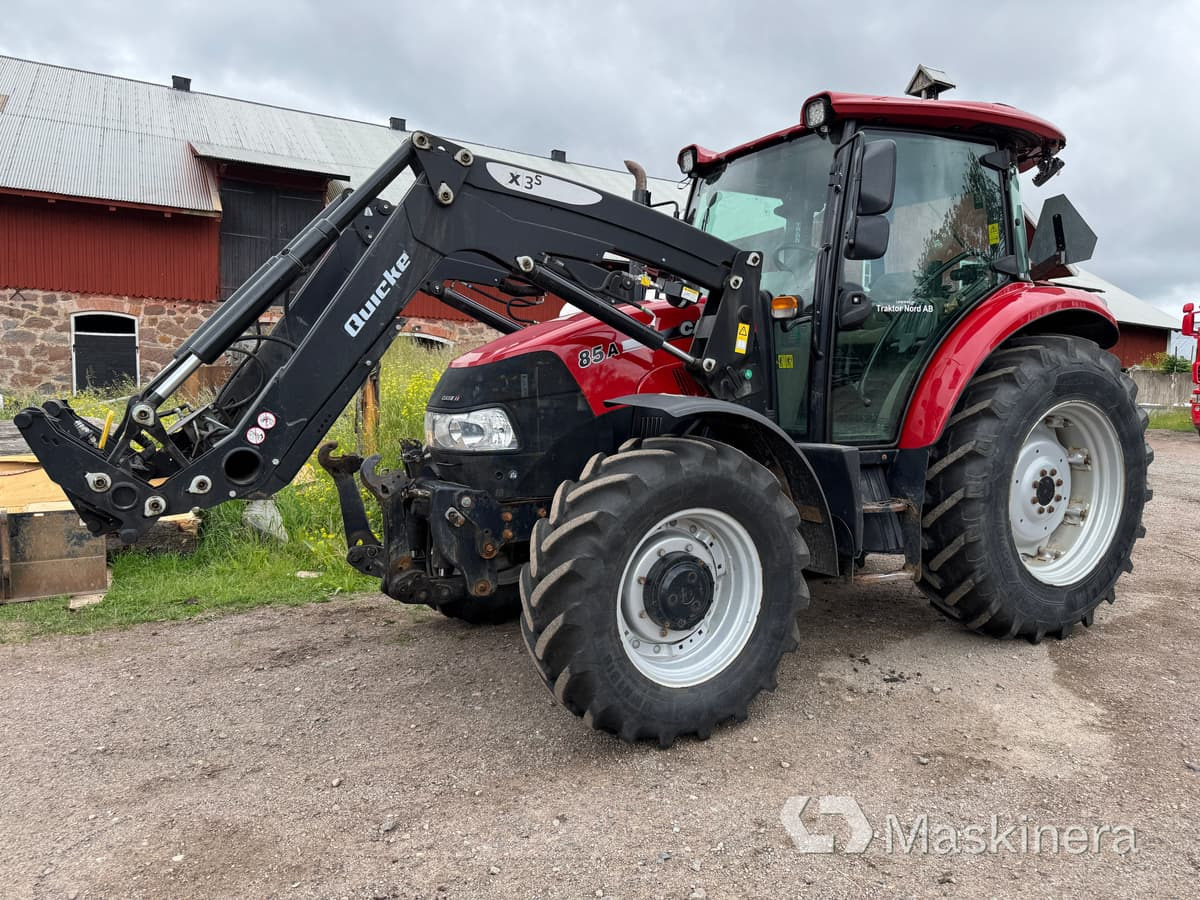 Traktor Case Farmall 85A med lastare - Tracteur agricole: photos 1 Traktor Case Farmall 85A med lastare - Tracteur agricole: photos 1