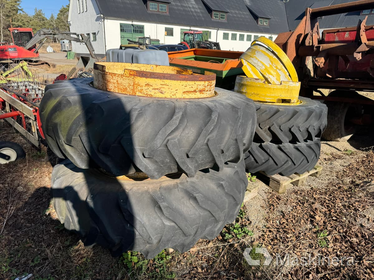 Traktordäck på fälg Dubbelmontage - Roue complète pour Tracteur agricole: photos 4 Traktordäck på fälg Dubbelmontage - Roue complète pour Tracteur agricole: photos 4