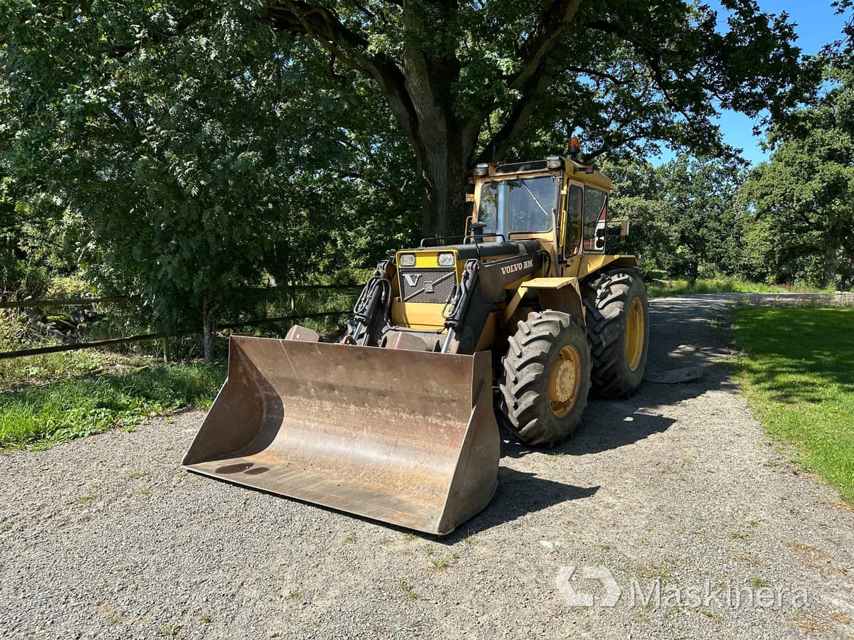 Traktorgrävare Volvo BM 646 + redskap - Tractopelle: photos 2 Traktorgrävare Volvo BM 646 + redskap - Tractopelle: photos 2