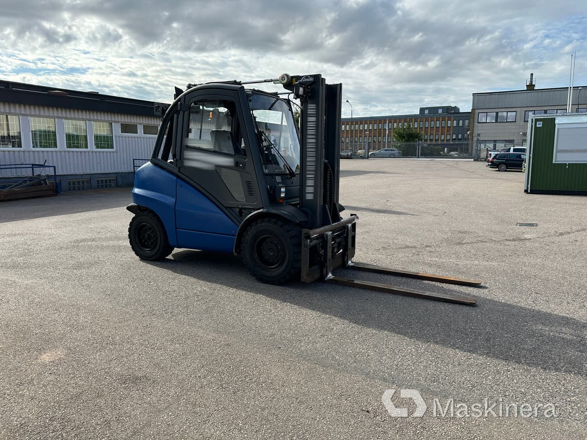 Truck Linde H50D Triplex - Chariot élévateur diesel: photos 3 Truck Linde H50D Triplex - Chariot élévateur diesel: photos 3