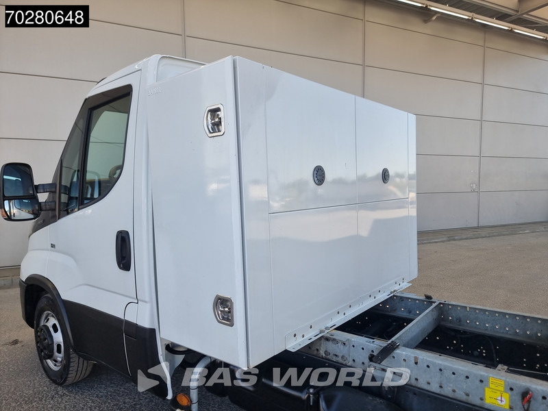 Iveco Daily 35C14 Kipper met Kist Dubbellucht 3,5t Trekhaak Airco Cruise Camera Euro6 Tipper Benne Kieper Airco Trekhaak Cruise control - Utilitaire benne: photos 3 Iveco Daily 35C14 Kipper met Kist Dubbellucht 3,5t Trekhaak Airco Cruise Camera Euro6 Tipper Benne Kieper Airco Trekhaak Cruise control - Utilitaire benne: photos 3