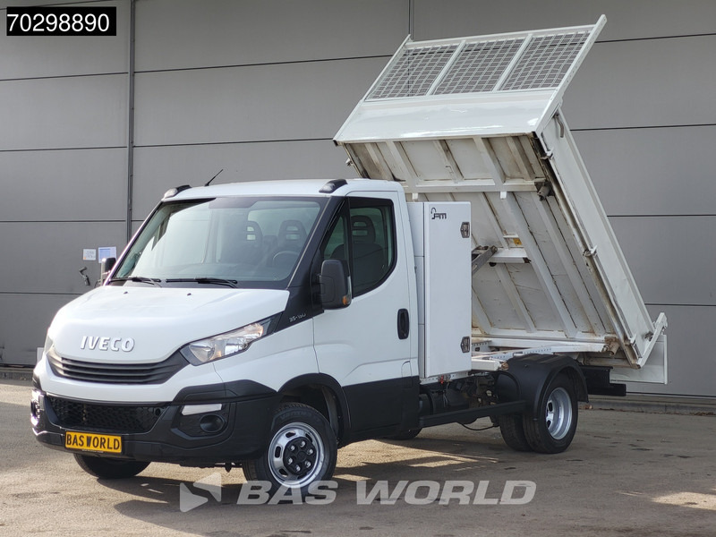 Iveco Daily 35C15 3.0L Kipper met Kist Dubbellucht 3,5t Trekhaak 150PK Airco Euro6 Tipper Benne Kieper Airco Trekhaak Cruise control - Utilitaire benne: photos 2 Iveco Daily 35C15 3.0L Kipper met Kist Dubbellucht 3,5t Trekhaak 150PK Airco Euro6 Tipper Benne Kieper Airco Trekhaak Cruise control - Utilitaire benne: photos 2