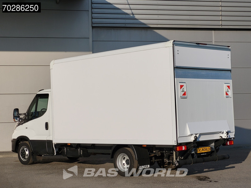 Iveco Daily 35C16 Automaat Laadklep Bakwagen Dubbellucht Airco Camera Euro6 Meubelbak Koffer 20m3 Airco - Fourgon grand volume: photos 2 Iveco Daily 35C16 Automaat Laadklep Bakwagen Dubbellucht Airco Camera Euro6 Meubelbak Koffer 20m3 Airco - Fourgon grand volume: photos 2