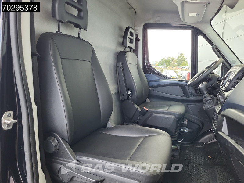 Fourgon utilitaire Iveco Daily 35C18 3.0L Automaat L2H2 Dubbellucht 3,5t Trekhaak Navi Airco Cruise Camera Euro6 L2 Airco Trekhaak Cruise control: photos 12