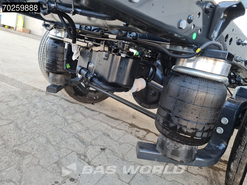 Iveco Daily 35C18 3.0L Automaat Luchtvering Laadklep Zijdeur Dubbellucht Bakwagen 180PK LED Airco Cruise Camera Lat om Lat D'Hollandia Euro6 - Fourgon grand volume: photos 5 Iveco Daily 35C18 3.0L Automaat Luchtvering Laadklep Zijdeur Dubbellucht Bakwagen 180PK LED Airco Cruise Camera Lat om Lat D'Hollandia Euro6 - Fourgon grand volume: photos 5