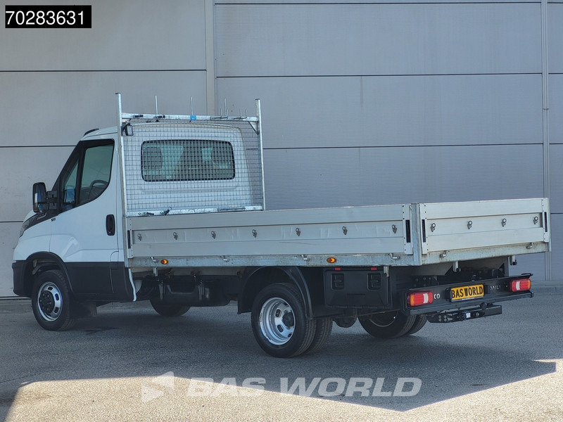 Iveco Daily 35C18 3.0L Open Laadbak Dubbellucht 3,5t Trekhaak Airco Cruise Camera Parkeersensoren Euro6 Meubelbak Koffer Airco Trekhaak Crui - Utilitaire plateau: photos 2 Iveco Daily 35C18 3.0L Open Laadbak Dubbellucht 3,5t Trekhaak Airco Cruise Camera Parkeersensoren Euro6 Meubelbak Koffer Airco Trekhaak Crui - Utilitaire plateau: photos 2