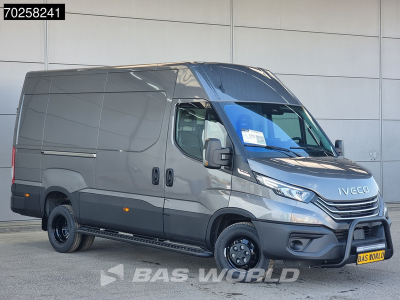 Iveco Daily 35C21 3.0L Automaat 2025model Black Edition L2H2 ACC Camera LED CarPlay Dubbellucht L2 12m3 Airco - Fourgon utilitaire: photos 2 Iveco Daily 35C21 3.0L Automaat 2025model Black Edition L2H2 ACC Camera LED CarPlay Dubbellucht L2 12m3 Airco - Fourgon utilitaire: photos 2