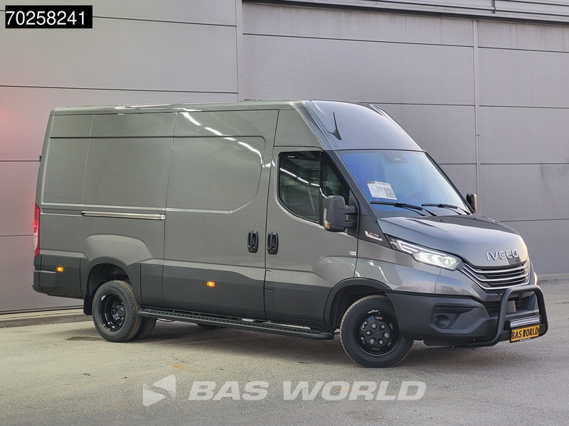 Iveco Daily 35C21 3.0L Automaat 2025model Black Edition L2H2 ACC Camera LED CarPlay Dubbellucht L2 12m3 Airco - Fourgon utilitaire: photos 5 Iveco Daily 35C21 3.0L Automaat 2025model Black Edition L2H2 ACC Camera LED CarPlay Dubbellucht L2 12m3 Airco - Fourgon utilitaire: photos 5