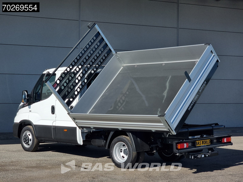 Iveco Daily 35C21 3 zijdige Kipper Dubbel Cabine 210PK 3.0L Dubbellucht Airco Cruise LED Camera Tipper Benne Kieper 2m3 Airco Trekhaak - Utilitaire benne: photos 2 Iveco Daily 35C21 3 zijdige Kipper Dubbel Cabine 210PK 3.0L Dubbellucht Airco Cruise LED Camera Tipper Benne Kieper 2m3 Airco Trekhaak - Utilitaire benne: photos 2