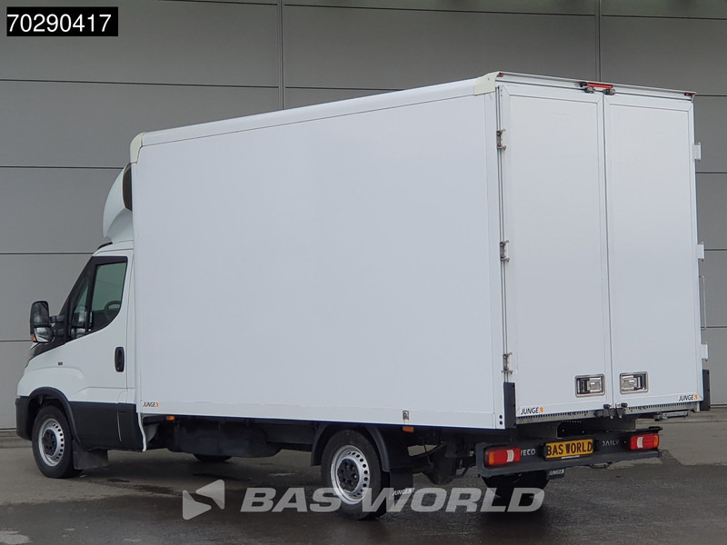 Iveco Daily 35S16 Automaat Bakwagen Achterdeuren 160PK Airco Camera Euro6 Meubelbak Koffer 21m3 Airco - Fourgon grand volume: photos 2 Iveco Daily 35S16 Automaat Bakwagen Achterdeuren 160PK Airco Camera Euro6 Meubelbak Koffer 21m3 Airco - Fourgon grand volume: photos 2
