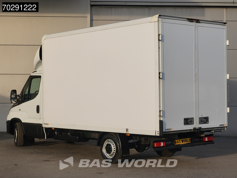 Iveco Daily 35S16 Automaat Bakwagen Achterdeuren 160PK Airco Camera Euro6 Meubelbak Koffer 21m3 Airco - Fourgon grand volume: photos 2 Iveco Daily 35S16 Automaat Bakwagen Achterdeuren 160PK Airco Camera Euro6 Meubelbak Koffer 21m3 Airco - Fourgon grand volume: photos 2