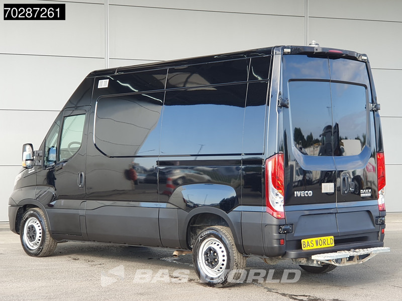 Iveco Daily 35S16 Automaat L2H2 3,5t Trekhaak Airco Cruise Camera Euro6 L2 11m3 Airco Trekhaak Cruise control - Fourgon utilitaire: photos 2 Iveco Daily 35S16 Automaat L2H2 3,5t Trekhaak Airco Cruise Camera Euro6 L2 11m3 Airco Trekhaak Cruise control - Fourgon utilitaire: photos 2