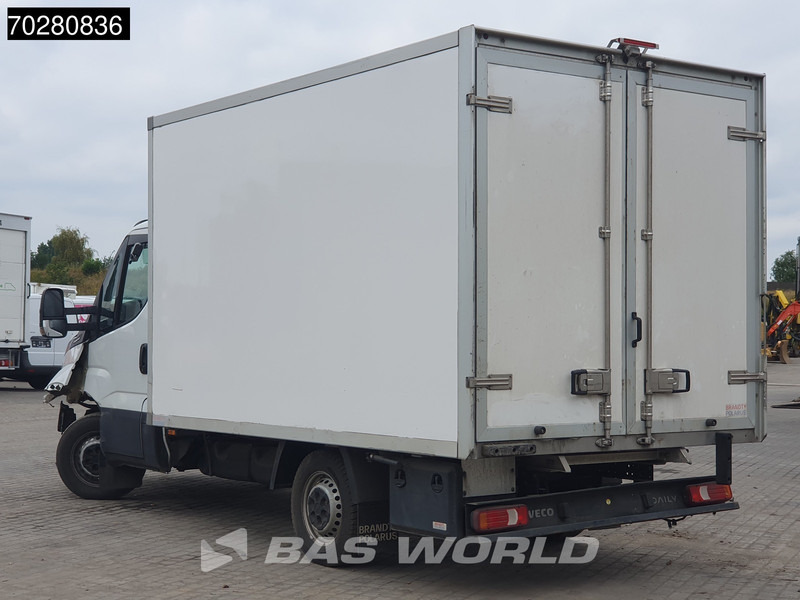 Iveco Daily 35S16 SCHADE! Koelwagen Zijdeur Carrier Xarios Airco Camera Euro6 Koel Koeler Kühl Kühler Kühlwagen Kühlkoffer 13m3 Airco - Utilitaire frigorifique: photos 2 Iveco Daily 35S16 SCHADE! Koelwagen Zijdeur Carrier Xarios Airco Camera Euro6 Koel Koeler Kühl Kühler Kühlwagen Kühlkoffer 13m3 Airco - Utilitaire frigorifique: photos 2