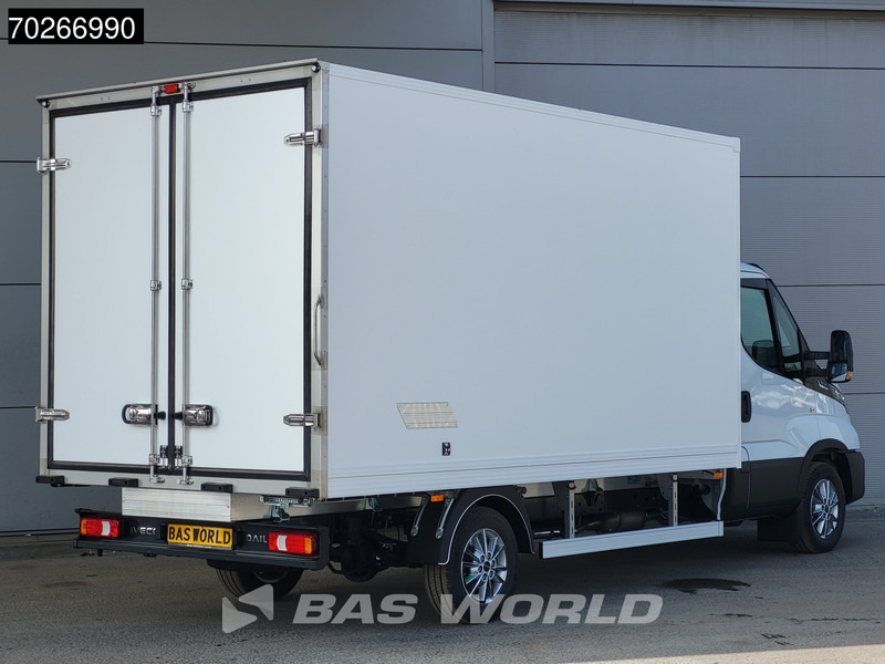 Iveco Daily 35S18 3.0L Koelwagen Vriezer Thermoking V-200 MAX 220V stekker -18 LED Navi Airco ACC Koel Koeler Kühler Kühlwagen Bakwagen Kühl - Utilitaire frigorifique: photos 5 Iveco Daily 35S18 3.0L Koelwagen Vriezer Thermoking V-200 MAX 220V stekker -18 LED Navi Airco ACC Koel Koeler Kühler Kühlwagen Bakwagen Kühl - Utilitaire frigorifique: photos 5