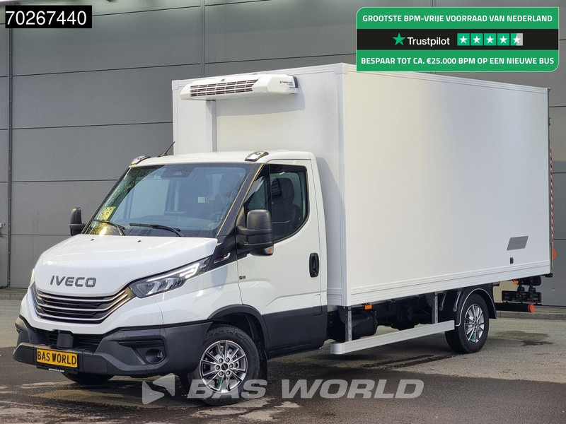 Iveco Daily 35S18 3.0L Laadklep Koelwagen Vriezer Thermoking V-200 MAX 220V stekker -18 LED Navi Airco ACC Koel Koeler Kühler Kühlwagen Kühl - Utilitaire frigorifique: photos 1 Iveco Daily 35S18 3.0L Laadklep Koelwagen Vriezer Thermoking V-200 MAX 220V stekker -18 LED Navi Airco ACC Koel Koeler Kühler Kühlwagen Kühl - Utilitaire frigorifique: photos 1