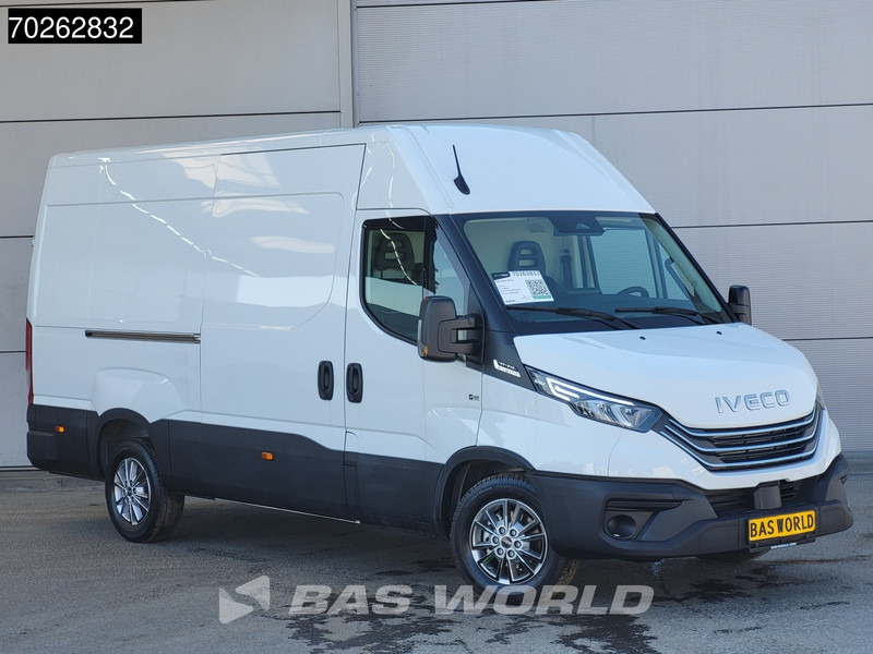 Iveco Daily 35S21 3.0L Automaat 210PK L2H2 2025-Model 3,5t Trekvermogen ACC LED CarPlay Camera Parkeersensoren Velgen Euro6 L2 12m3 Airco - Fourgon utilitaire: photos 2 Iveco Daily 35S21 3.0L Automaat 210PK L2H2 2025-Model 3,5t Trekvermogen ACC LED CarPlay Camera Parkeersensoren Velgen Euro6 L2 12m3 Airco - Fourgon utilitaire: photos 2