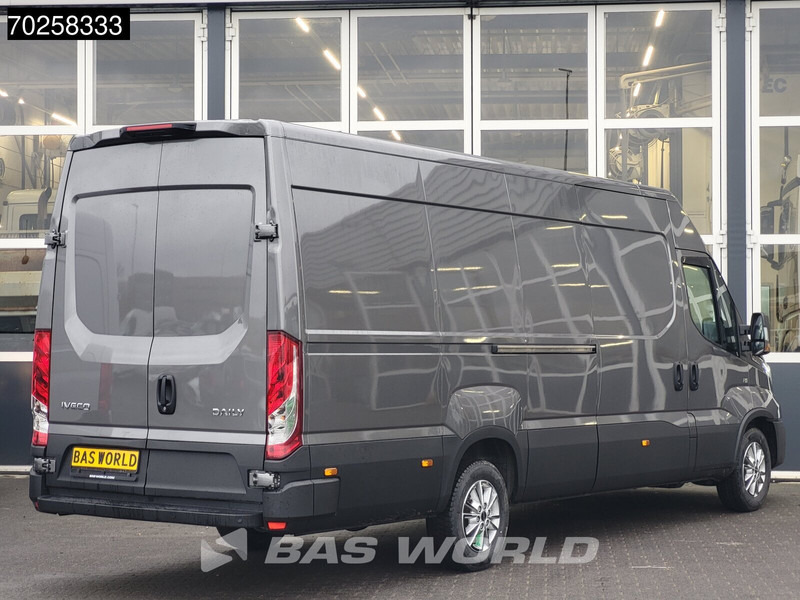 Iveco Daily 35S21 3.0L Automaat 210PK L3H2 2025-Model 3,5t Trekvermogen ACC LED CarPlay Camera Parkeersensoren Velgen 16m3 Euro6 L4H2 16m3 A - Fourgon utilitaire: photos 2 Iveco Daily 35S21 3.0L Automaat 210PK L3H2 2025-Model 3,5t Trekvermogen ACC LED CarPlay Camera Parkeersensoren Velgen 16m3 Euro6 L4H2 16m3 A - Fourgon utilitaire: photos 2