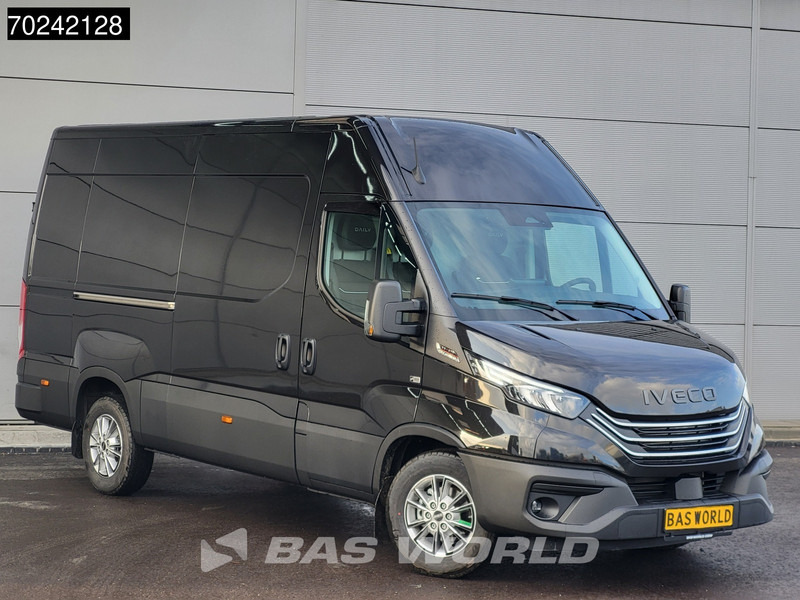 Iveco Daily 35S21 3.0L Automaat L2H2 210PK 2025-Model 3,5t Trekgewicht ACC LED Navi LM-Velgen Camera Euro6 L2 12m3 Airco - Fourgon utilitaire: photos 5 Iveco Daily 35S21 3.0L Automaat L2H2 210PK 2025-Model 3,5t Trekgewicht ACC LED Navi LM-Velgen Camera Euro6 L2 12m3 Airco - Fourgon utilitaire: photos 5